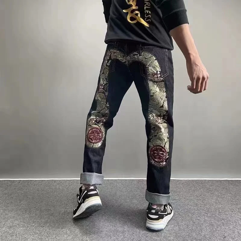EH -md Jeans ricamati fatti a  - Levis Jeans 501 recensione e prezzo